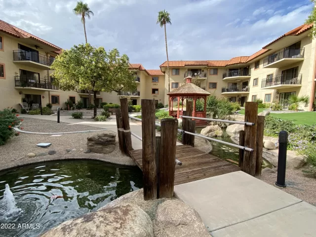 MLS: 6486978 Condo For Sale