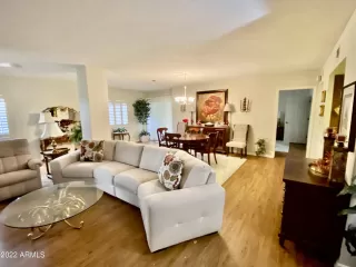 Photo #5: 6486978 Listing