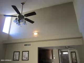 Photo #4: 6486994 Listing