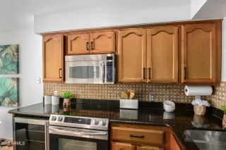 Photo #6: 6487142 Listing