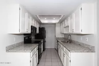 Photo #6: 6487169 Listing