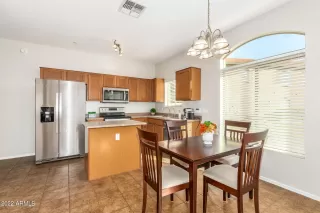 Photo #6: 6487268 Listing 