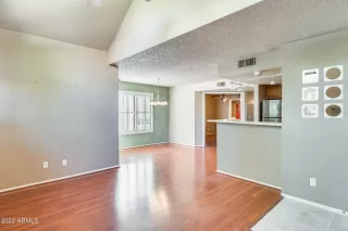 Photo #5: 6487294 Listing