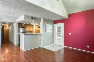 Photo #6: 6487294 Listing