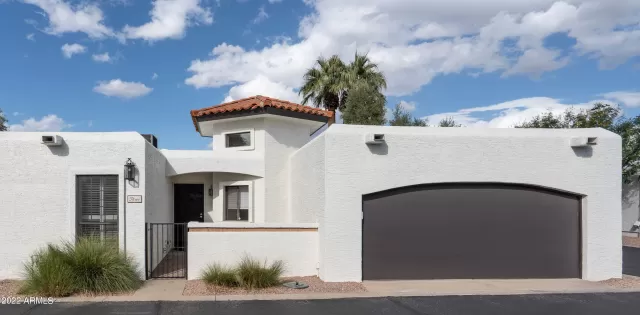 MLS: 6487409 Condo For Sale