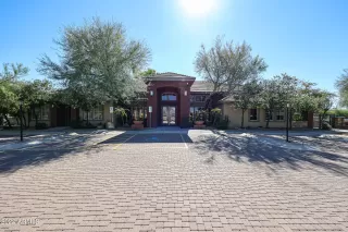 Photo #3: 6487650 Listing