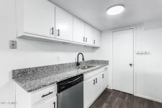 Photo #3: 6487679 Listing 