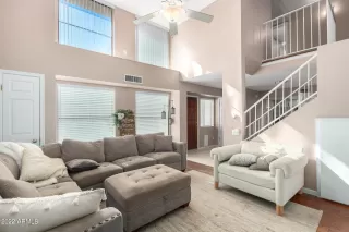 Photo #5: 6487975 Listing