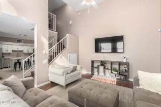 Photo #6: 6487975 Listing