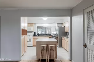 Photo #1: 6488118 Listing 