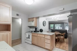 Photo #3: 6488118 Listing 