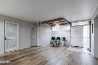 Photo #4: 6488118 Listing 