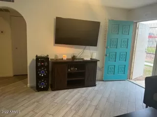 Photo #4: 6488153 Listing