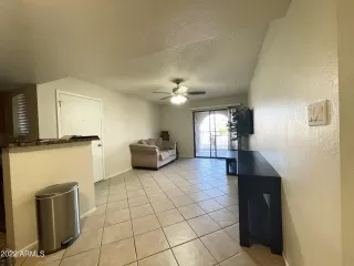 Photo #3: 6488162 Listing 