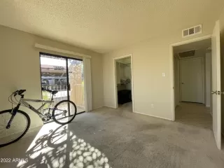 Photo #5: 6488162 Listing 