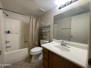 Photo #6: 6488162 Listing 