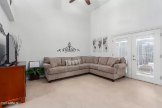 Photo #2: 6488163 Listing