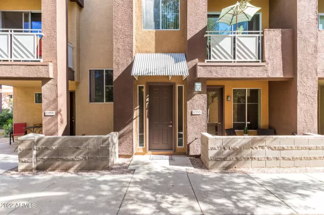 MLS: 6488214 Condo For Sale