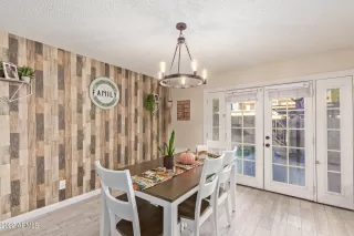 Photo #5: 6488282 Listing