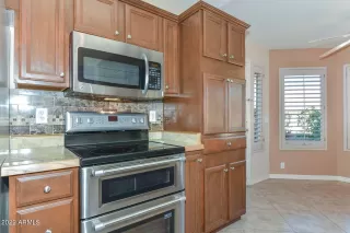 Photo #4: 6488296 Listing 