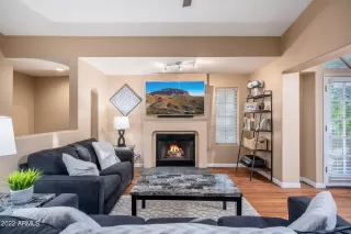 Photo #4: 6488616 Listing