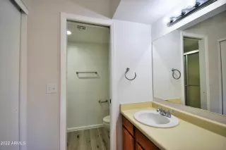 Photo #5: 6488972 Listing 