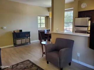 Photo #6: 6488986 Listing