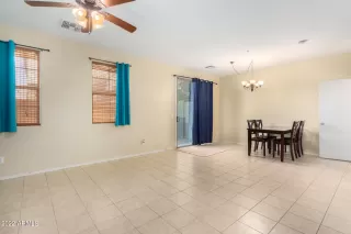 Photo #4: 6489191 Listing