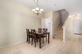 Photo #5: 6489191 Listing