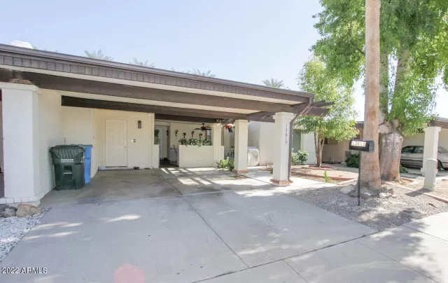 MLS: 6489268 Condo For Sale