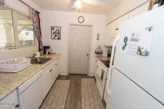 Photo #4: 6489268 Listing 