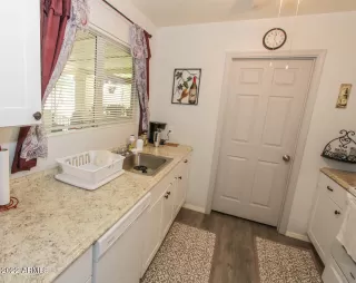 Photo #5: 6489268 Listing 