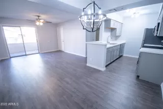 Photo #4: 6489330 Listing 