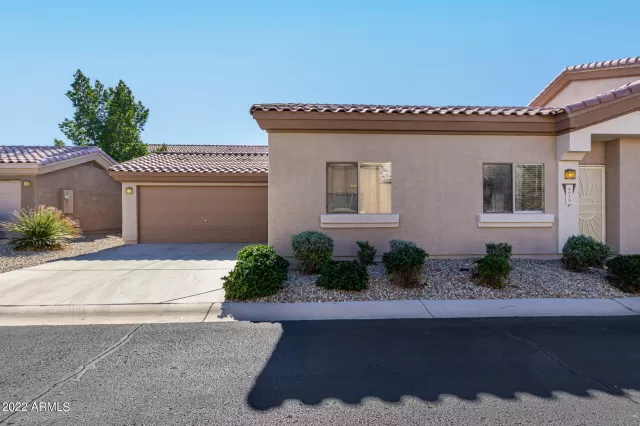 MLS: 6489491 Condo For Sale