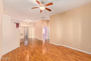 Photo #5: 6489491 Listing