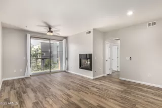 Photo #2: 6489899 Listing