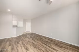 Photo #3: 6489899 Listing