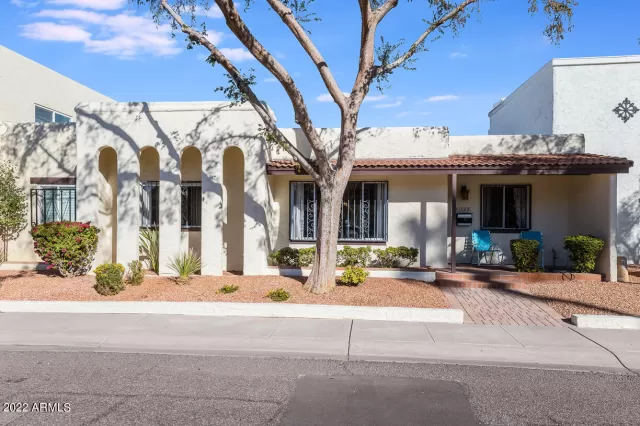 MLS: 6490209 Condo For Sale