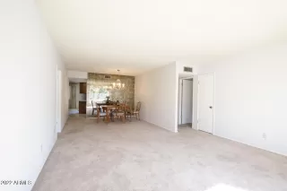 Photo #3: 6490209 Listing