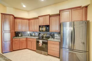 Photo #5: 6490268 Listing