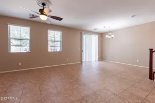 Photo #5: 6490282 Listing