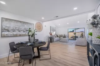 Photo #2: 6490374 Listing