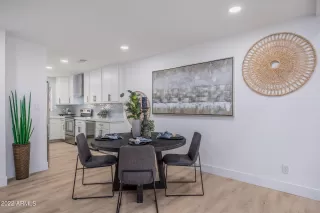 Photo #3: 6490374 Listing