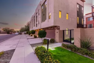 Photo #3: 6490384 Listing