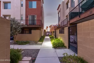 Photo #5: 6490384 Listing