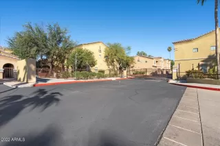 Photo #3: 6490421 Listing