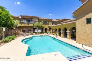 Photo #5: 6490421 Listing