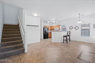 Photo #6: 6490421 Listing