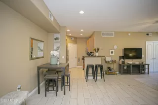 Photo #2: 6490510 Listing