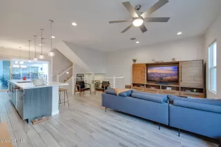 Photo #2: 6490557 Listing 